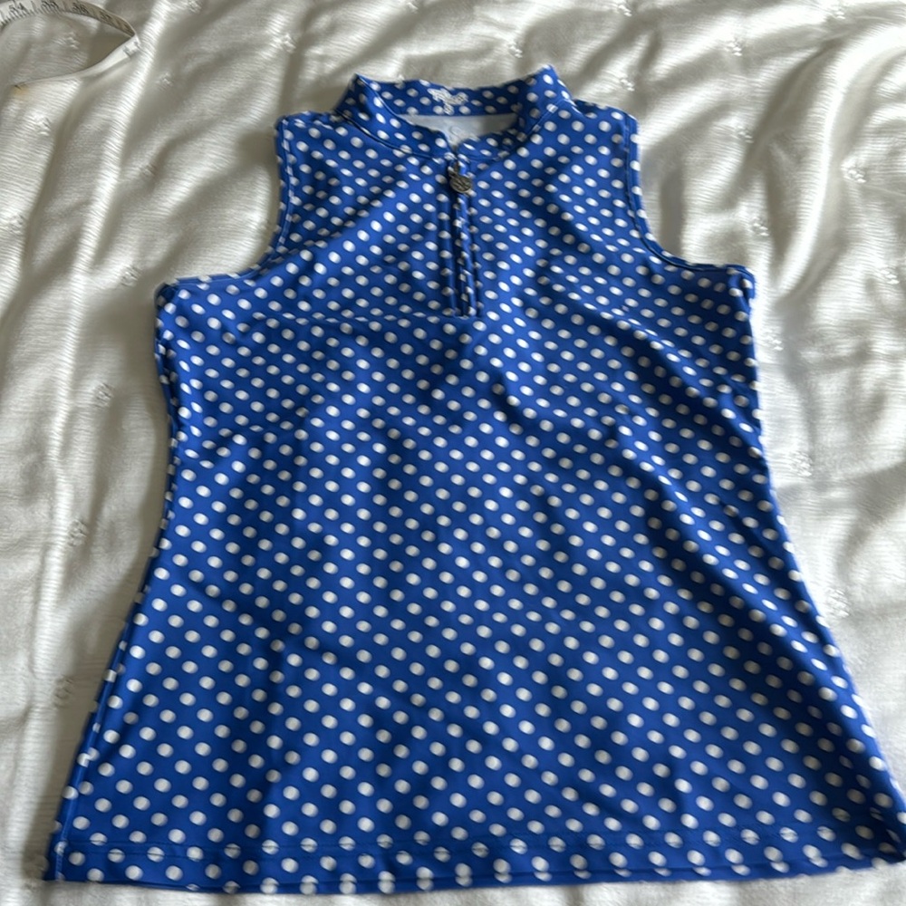 Tzu Tzu Sleeveless Golf Tennis Top